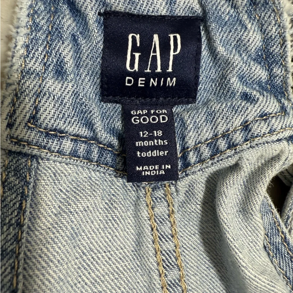 GAP Baby Denim Short Overalls girls Shortalls Infant Toddler 12-18 months